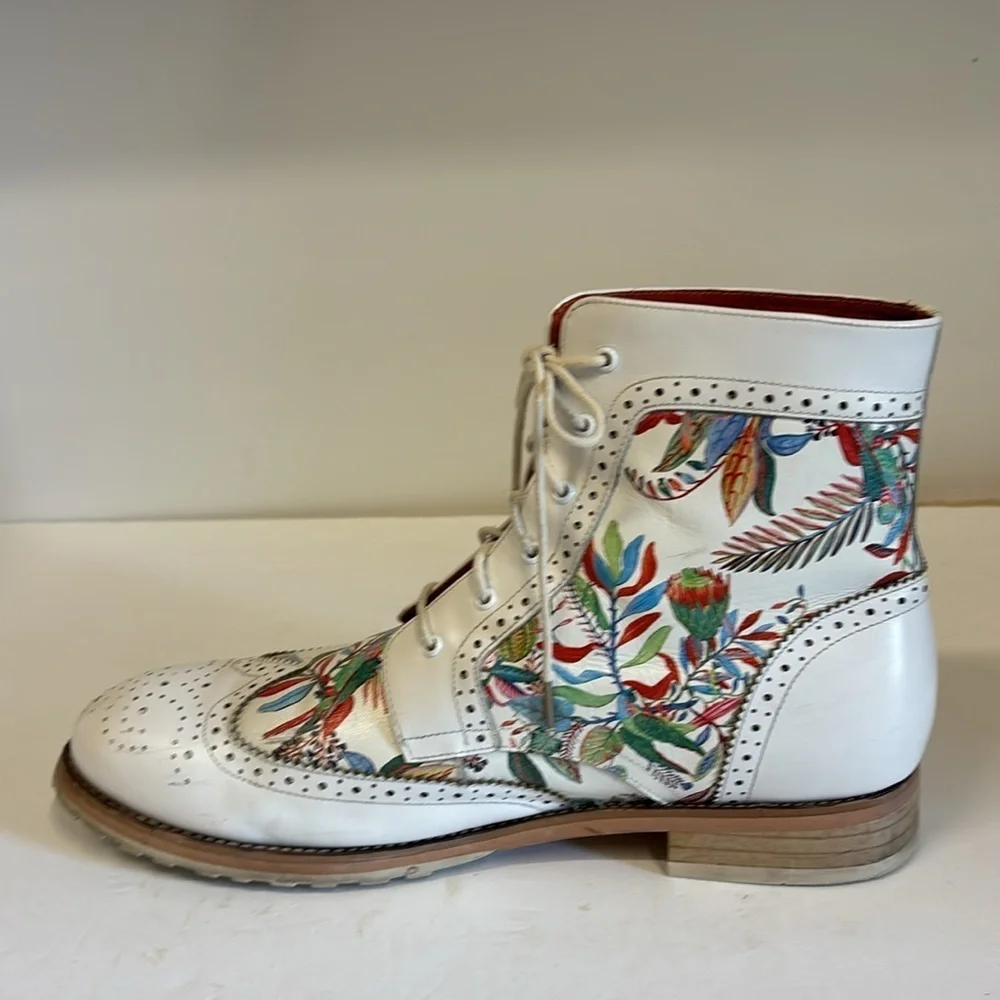 Colorsty White Leather Floral Brogue Lace Up Boots